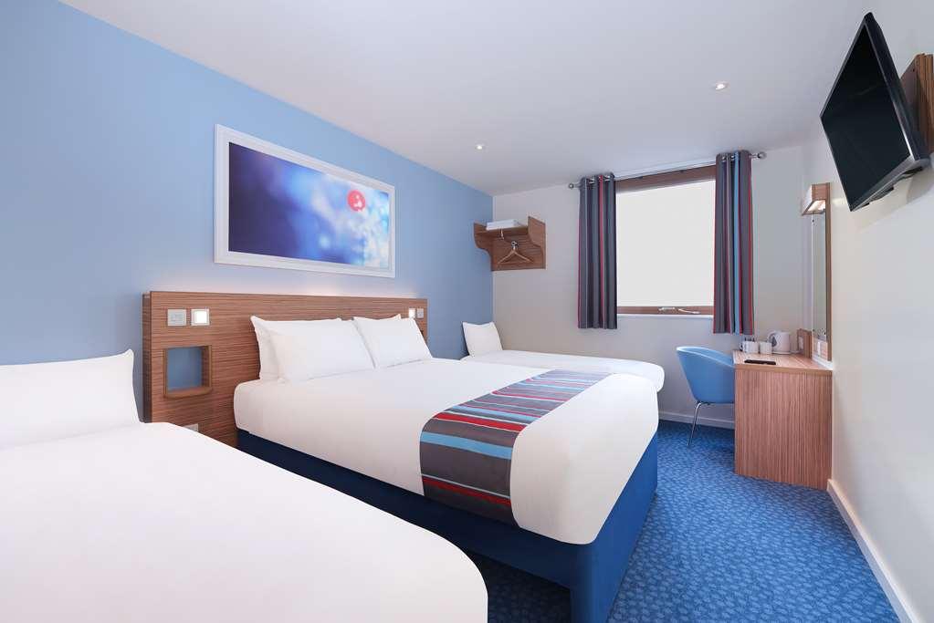 Travelodge Bath Waterside الغرفة الصورة