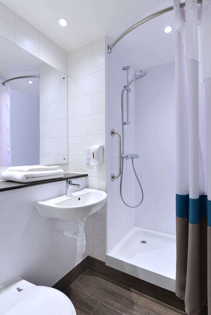 Travelodge Bath Waterside الغرفة الصورة